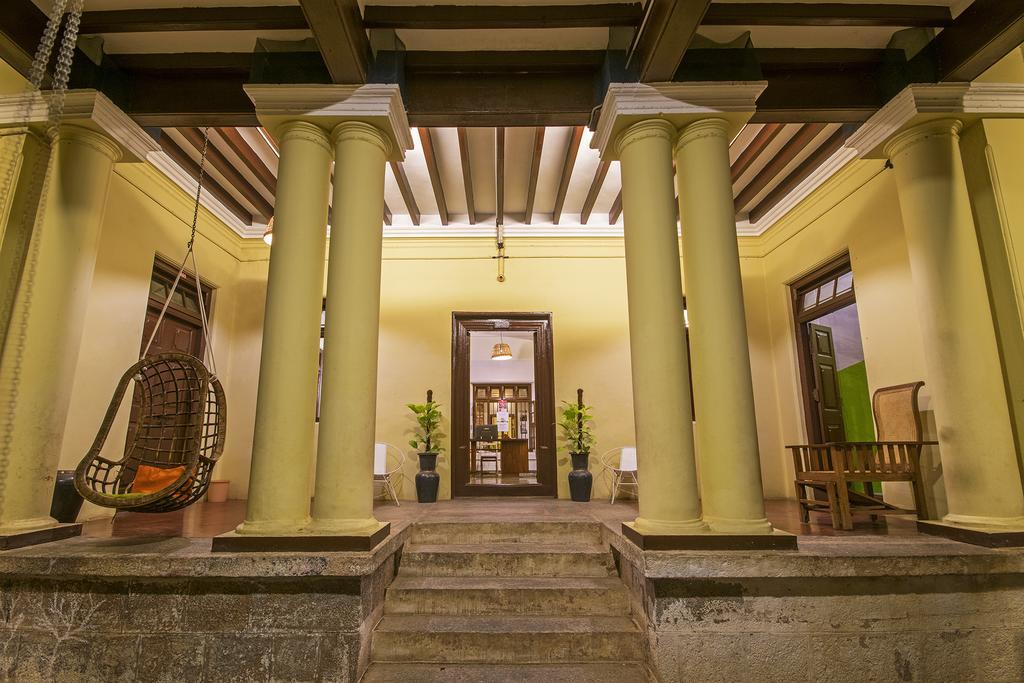 The Mansion 1907 Hostel Мисор Екстериор снимка